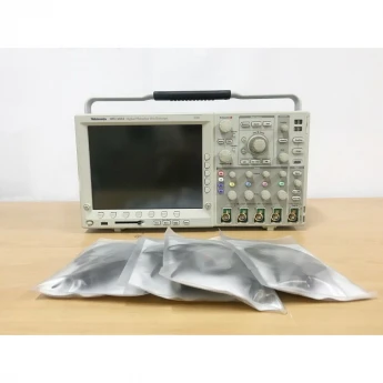 Осциллограф цифровой четырехканальный TEKTRONIX DPO4054B 500 МГц 5 Гвыб/с
